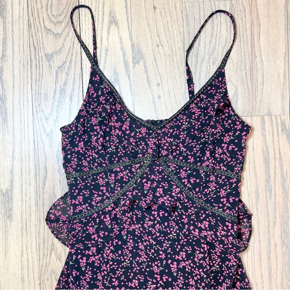 Common Collection Floral Forest Berry Maxi Dress with Flutter Detail Size Small - Picture 3 of 16